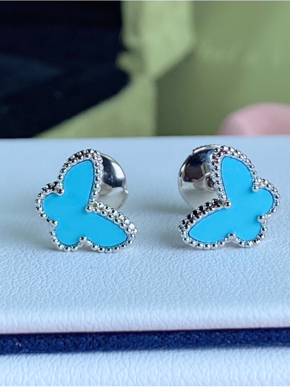 Excellent Used Condition Van Cleef & Arpels  Earrings